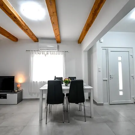 Joso Apartmán